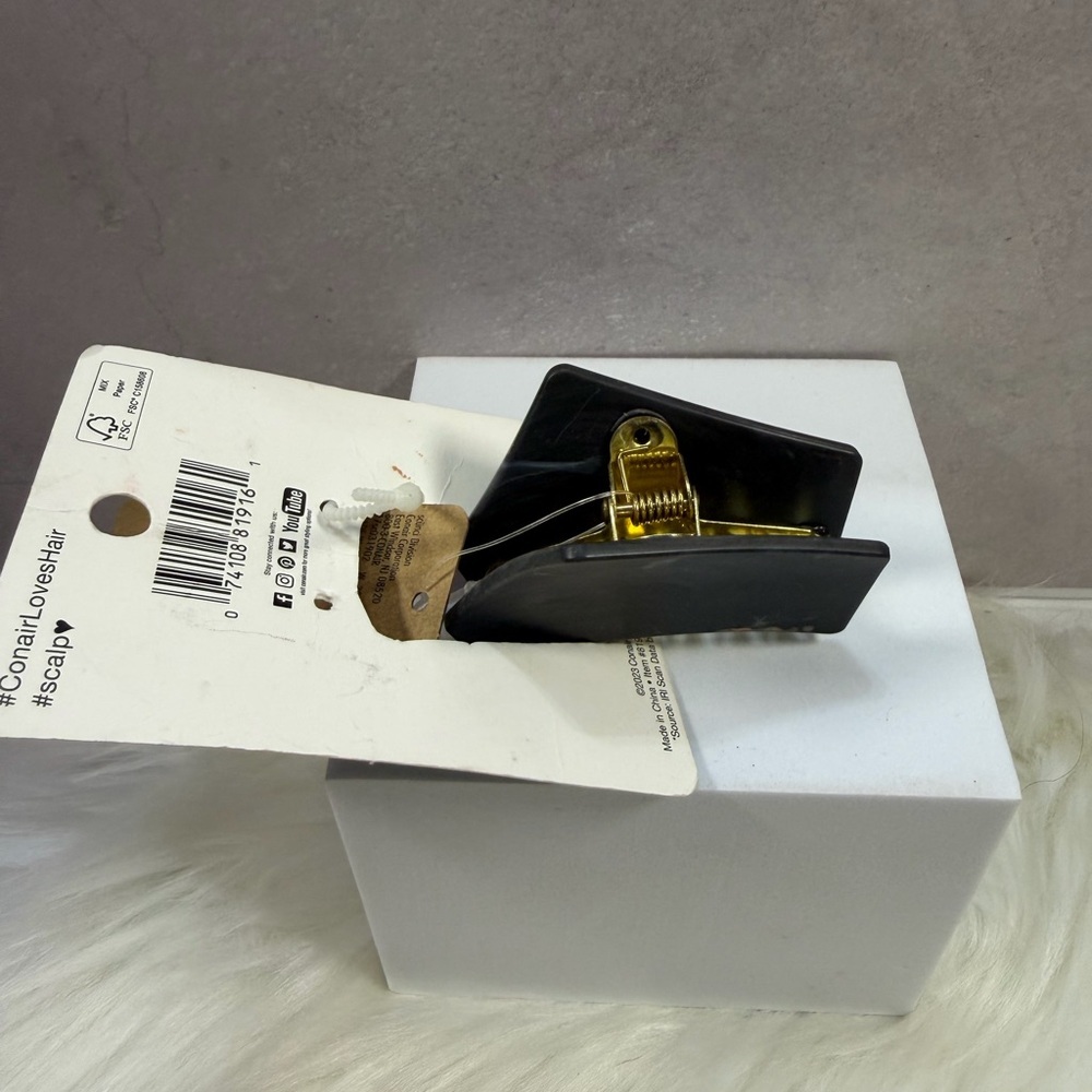 🩷5/$10🩷 Conair Scalp Care Gold & Black Hair Clip - Picture 6 of 7